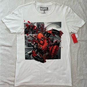 Marvel Deadpool Bustin Out T-Shirt (Black - White - Red)